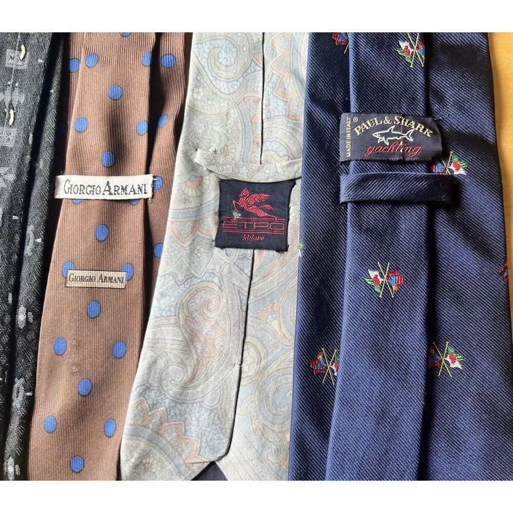 LOT OF 11 Designer Italian Men’s Neck Ties Armani Emilio Pucci Valentino Etro